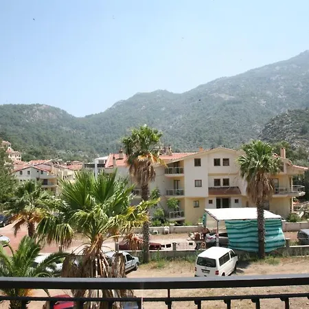 Barbaros Aparthotel 3*