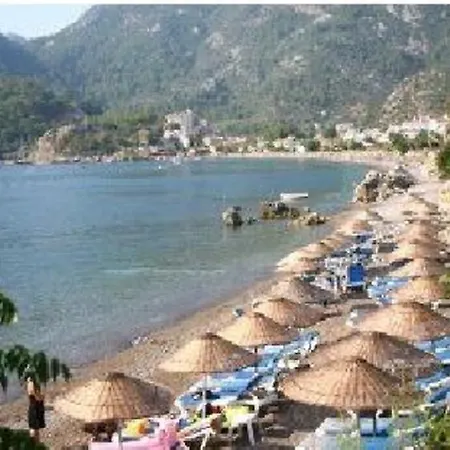 Barbaros Apartmanhotel 3*