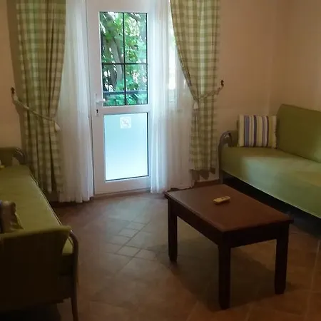 Barbaros Apart-hotel 3*